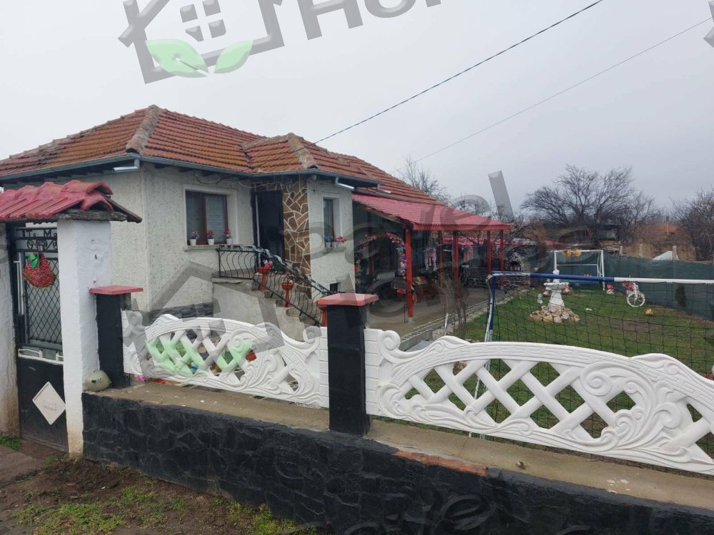 BEAUTIFUL HOUSE IN POLSKI TRAMBESH – 4 Rooms & BBQ Area