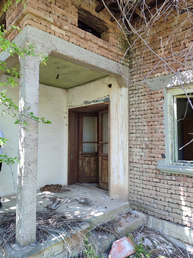 House for sale 1875 sq.m kod 1008