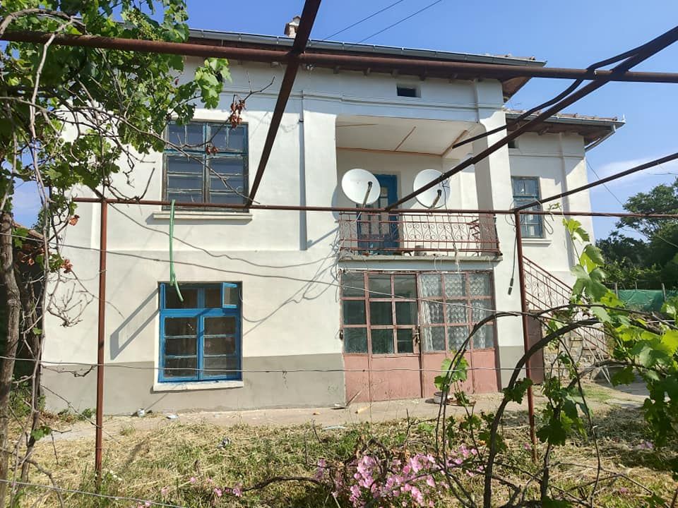 House for sale in village of Dolna Lipnitsa 