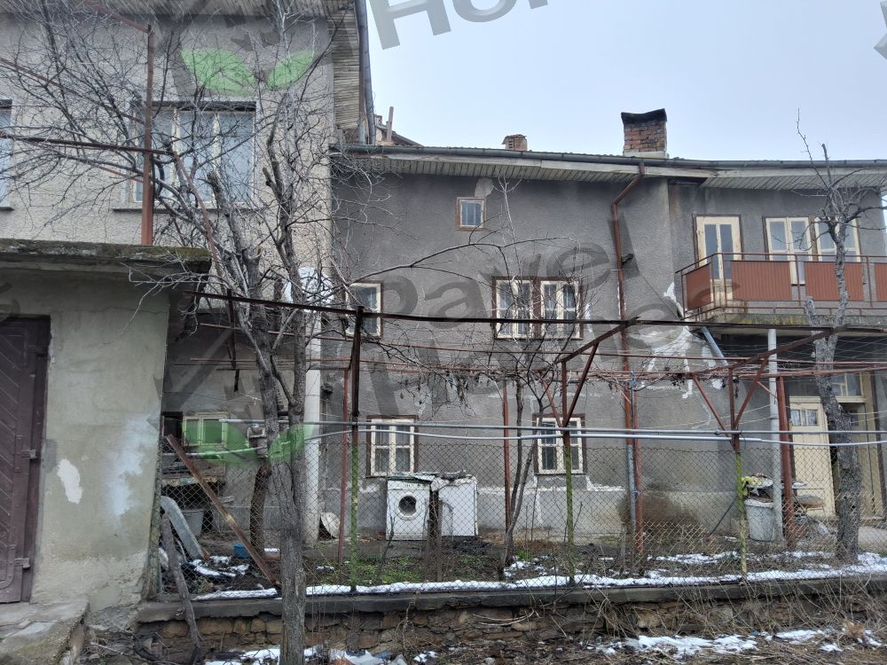 House for sale in village of Samovodene