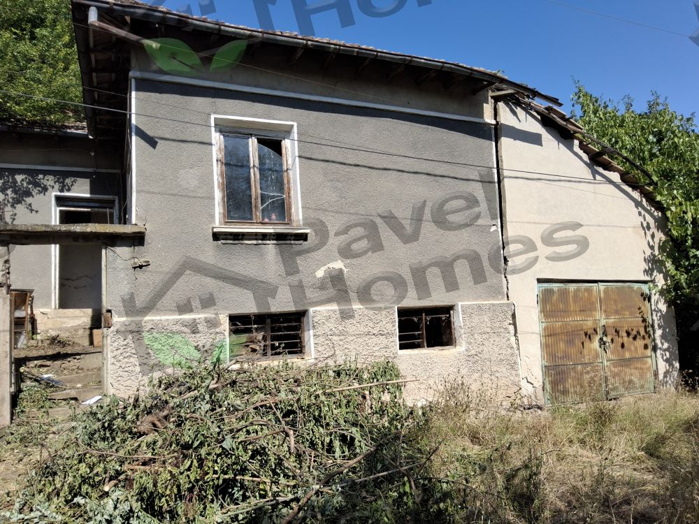 House for sale in village of Strahilovo 