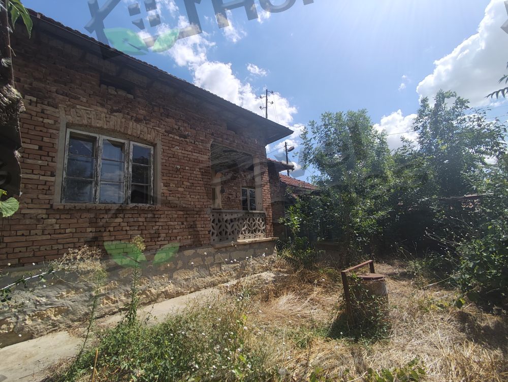 House for sale in village of Strahilovo 1000 sqm