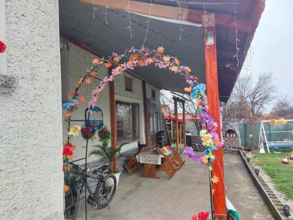 BEAUTIFUL HOUSE IN POLSKI TRAMBESH – 4 Rooms & BBQ Area