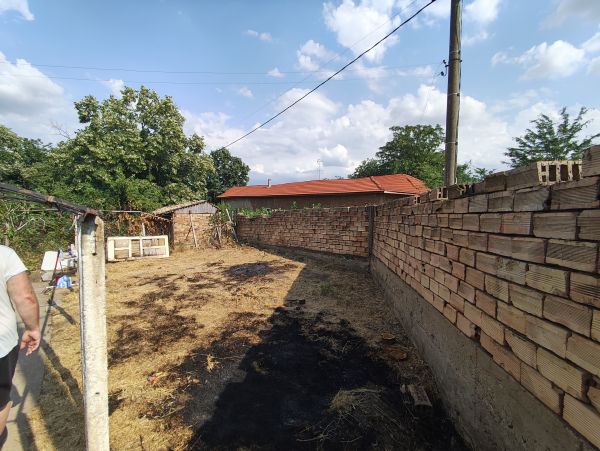 COZY 1-BEDROOM HOME WITH 1,000 SQM YARD – Just 7 km from Polski Trambesh! 