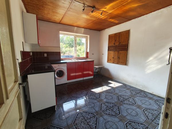 COZY 1-BEDROOM HOME WITH 1,000 SQM YARD – Just 7 km from Polski Trambesh! 