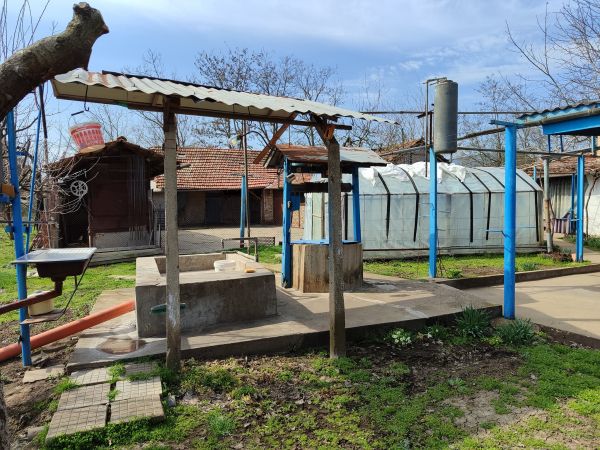 House for sale 1000 mp