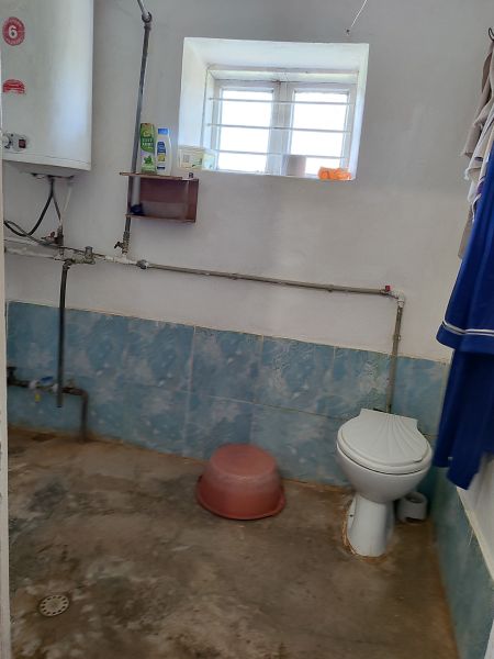 House for sale 1000 mp