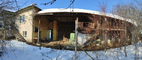 House for sale 3000 sq.m