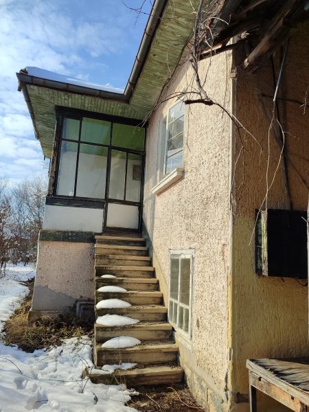 House for sale 3000 sq.m