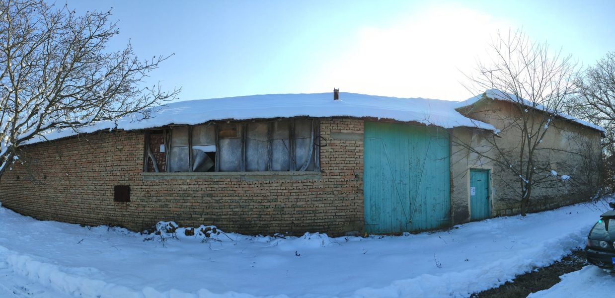 House for sale 3000 sq.m