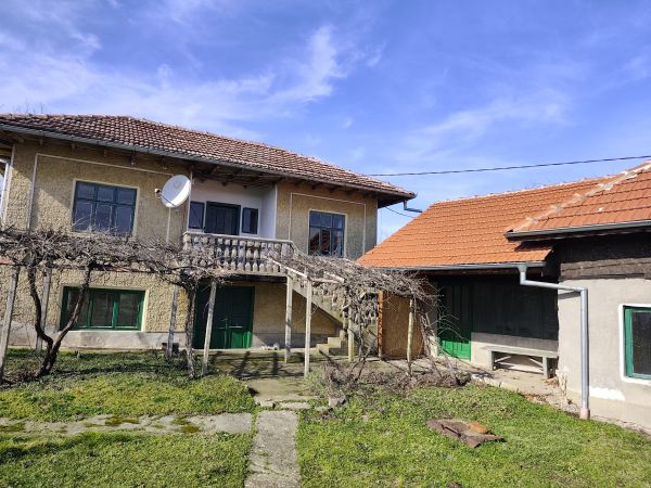 House for sale in Pavel 