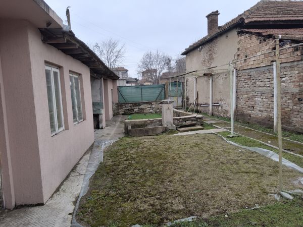 House for sale in Polski Trambesh 