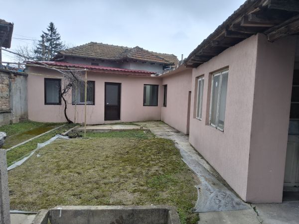 House for sale in Polski Trambesh 