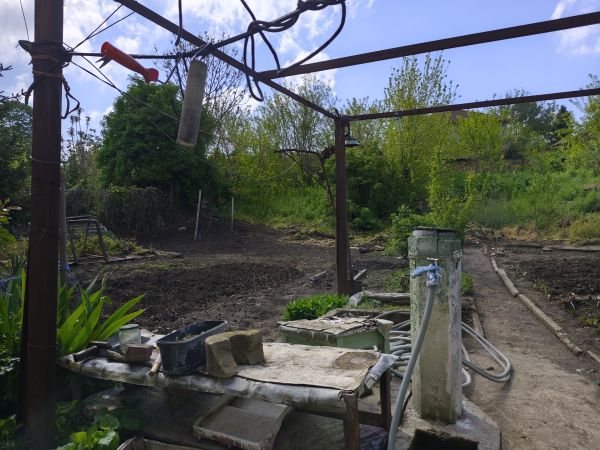 House for sale in the village of Polsko Kosovo land 1003 square meters