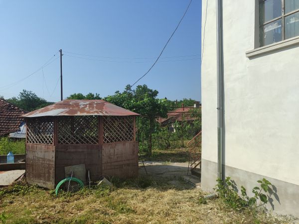 House for sale in village of Dolna Lipnitsa 