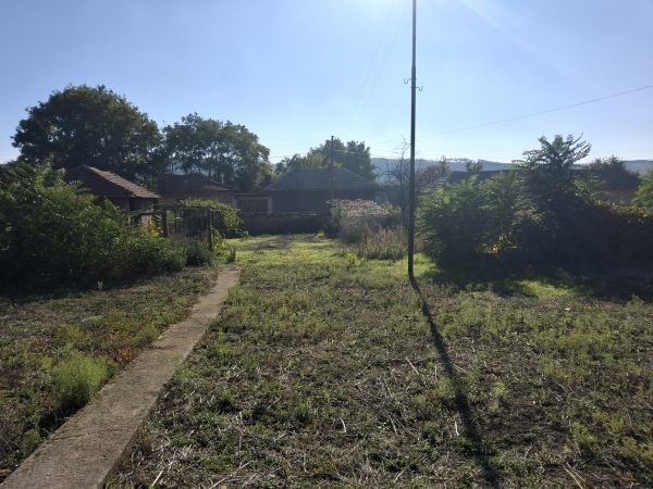 House for sale in village of Dolna Lipnitsa 