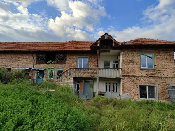 House for sale in village of Pavel 