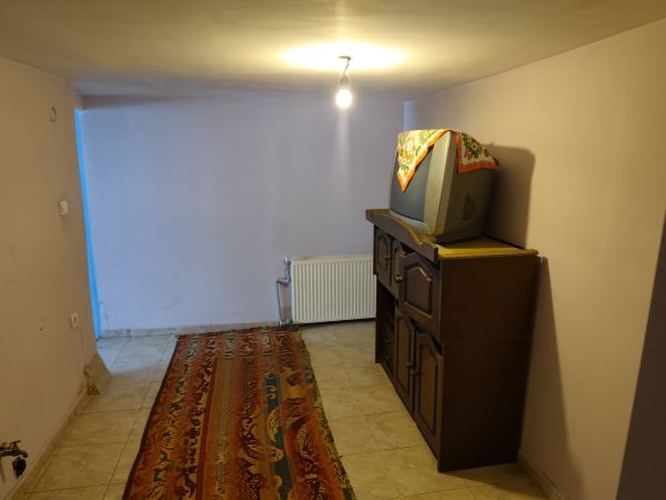 House for sale in village of Polsko Kosovo 