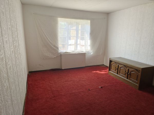 House for sale in village of Polsko Kosovo 