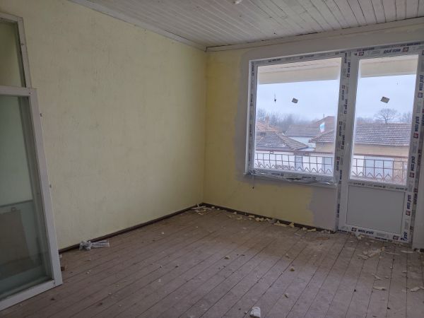 House for sale in village of Resen 