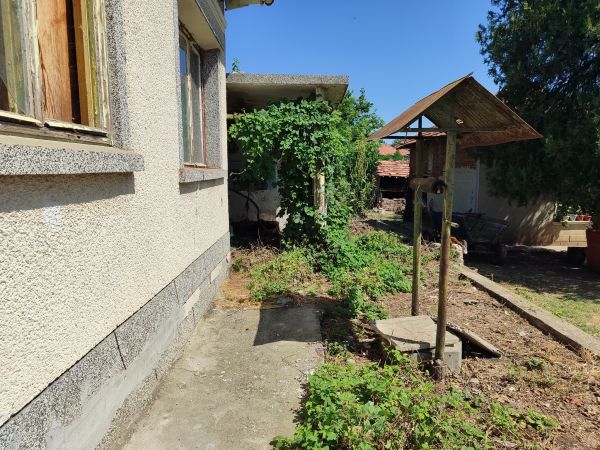 House for sale in village of Strahilovo