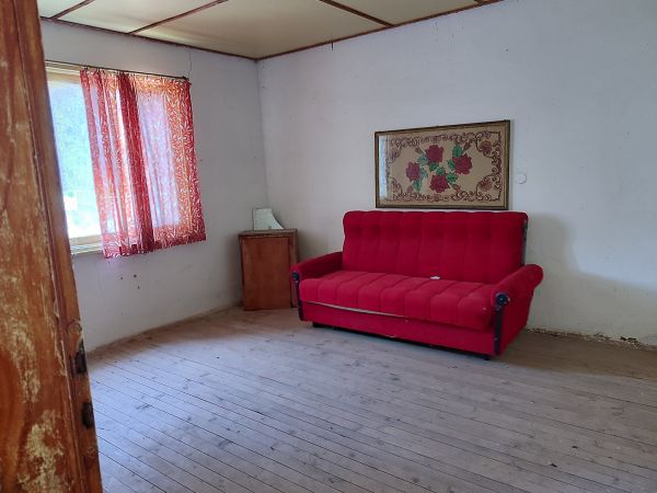 House for sale in village of Strahilovo