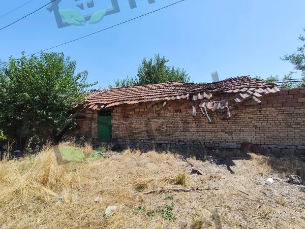 House for sale in village of Strahilovo 