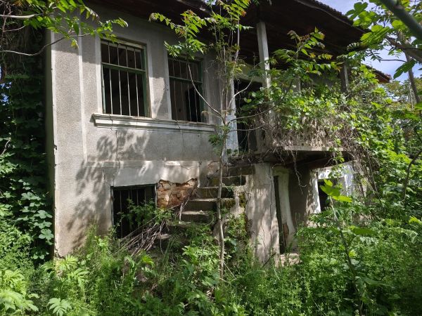 House for sale in village of Strahilovo 