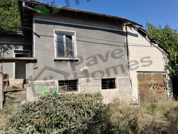 House for sale in village of Strahilovo 