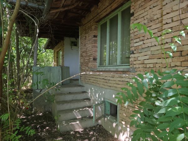 House for sale with barn, garden 2100 meters in Pavel village