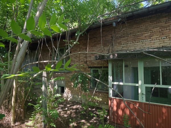 House for sale with barn, garden 2100 meters in Pavel village