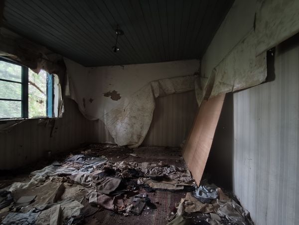 RENOVATION PROJECT – Country House with 1,600 sqm Land for Only €10,000