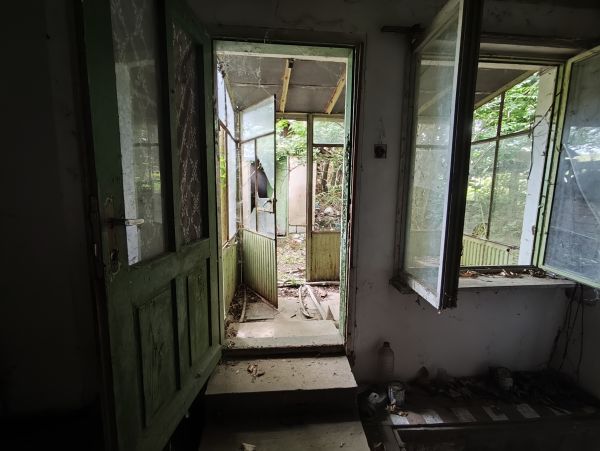 RENOVATION PROJECT – Country House with 1,600 sqm Land for Only €10,000