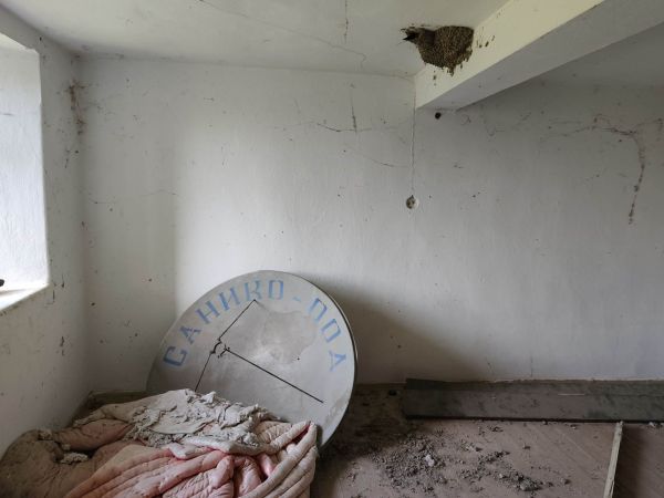 RENOVATION PROJECT: TRADITIONAL HOME + LARGE PLOT (1,465 sqm) in Borovo– €10,000