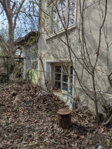 Renovation Project with Large Plot in Saedinenie 