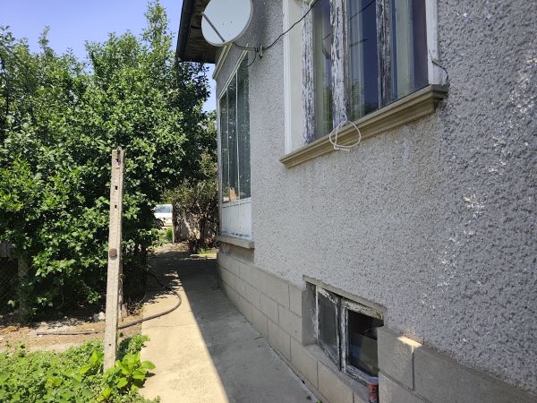 SPACIOUS 4-BEDROOM HOUSE WITH 2 GARAGES IN PAVEL VILLAGE – €27,000! 