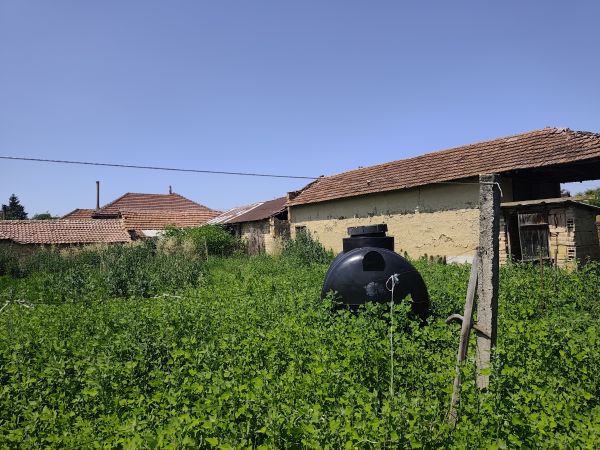 SPACIOUS 4-BEDROOM HOUSE WITH 2 GARAGES IN PAVEL VILLAGE – €27,000! 