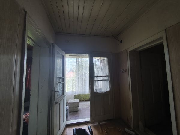 SPACIOUS 4-BEDROOM HOUSE WITH 2 GARAGES IN PAVEL VILLAGE – €27,000! 