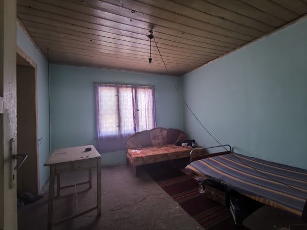 SPACIOUS 4-BEDROOM HOUSE WITH 2 GARAGES IN PAVEL VILLAGE – €27,000! 