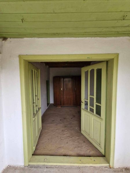 Country House for Sale in Strahilovo with Massive 3,850 sqm Plot 