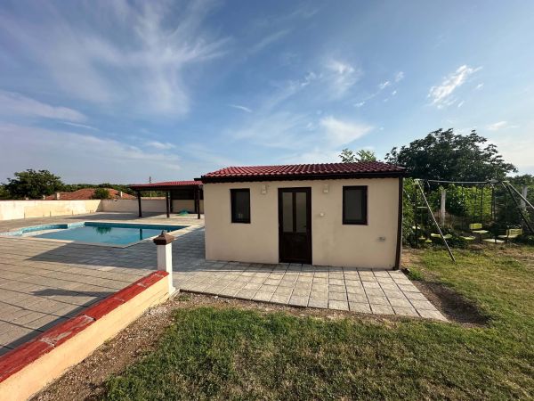 Dolphin House- Strahilovo 