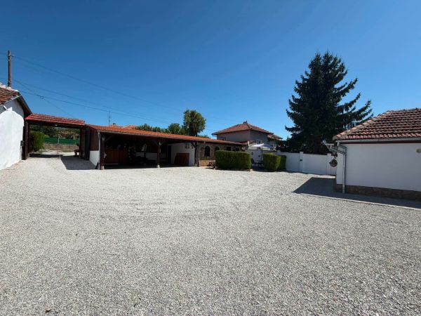 FOR SALE: STUNNING FULLY RENOVATED BUNGALOW IN STRAHILOVO