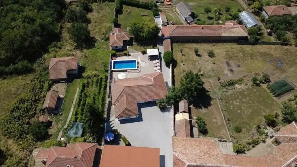 FOR SALE: STUNNING FULLY RENOVATED BUNGALOW IN STRAHILOVO