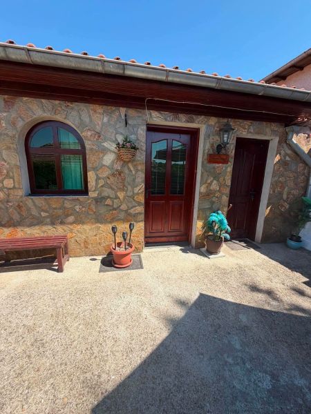 FOR SALE: STUNNING FULLY RENOVATED BUNGALOW IN STRAHILOVO