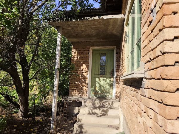 House for Sale in Pavel Village, Veliko Tarnovo Region (1,500 sq.m + 1,900 sq.m) – Needs Renovation