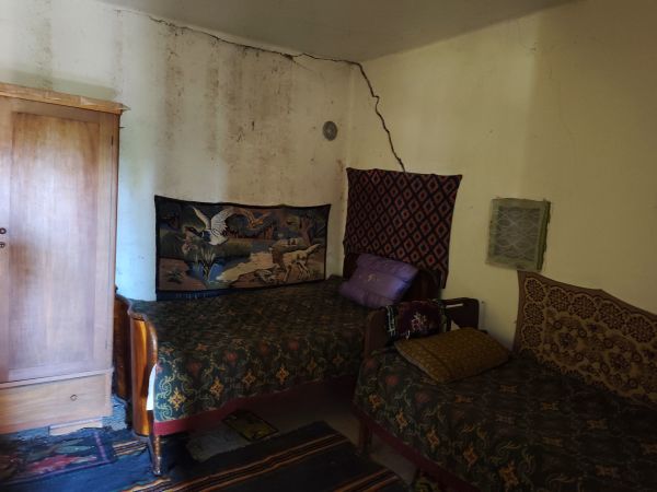 House for Sale in Pavel Village, Veliko Tarnovo Region (1,500 sq.m + 1,900 sq.m) – Needs Renovation