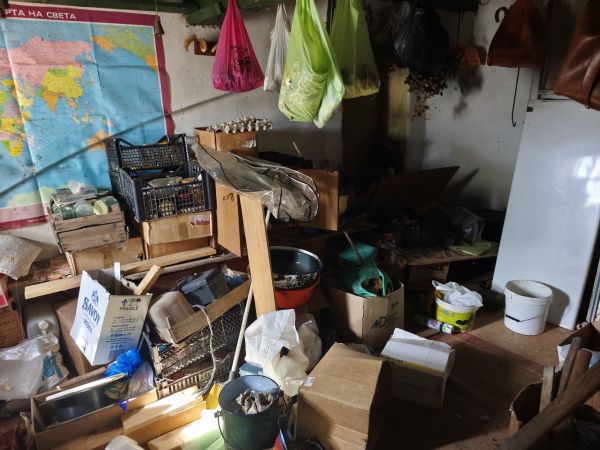 House in need of renovation in the village of Strahilovo – 1,110 sqm