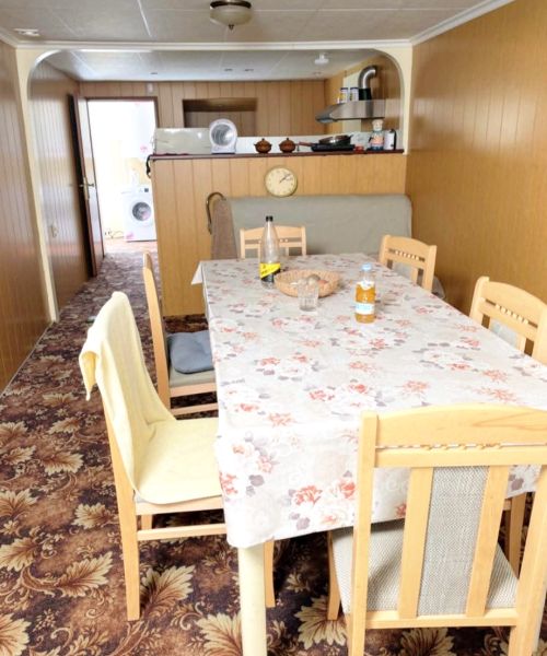 LIVEABLE HOUSE WITH 1,000 M² GARDEN – STRAHILOVO 
