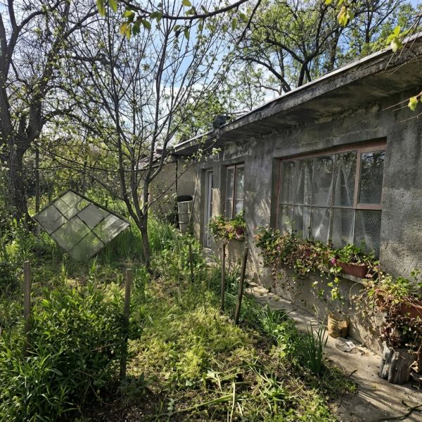ONE-STOREY BRICK HOME IN VELINO – NEAR SHUMEN & VARNA