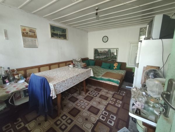 PAVEL HOMES OFFERS: SOLID BRICK HOUSE WITH GARAGE, WORKSHOP & 2,570 M² GARDEN IN PAVEL